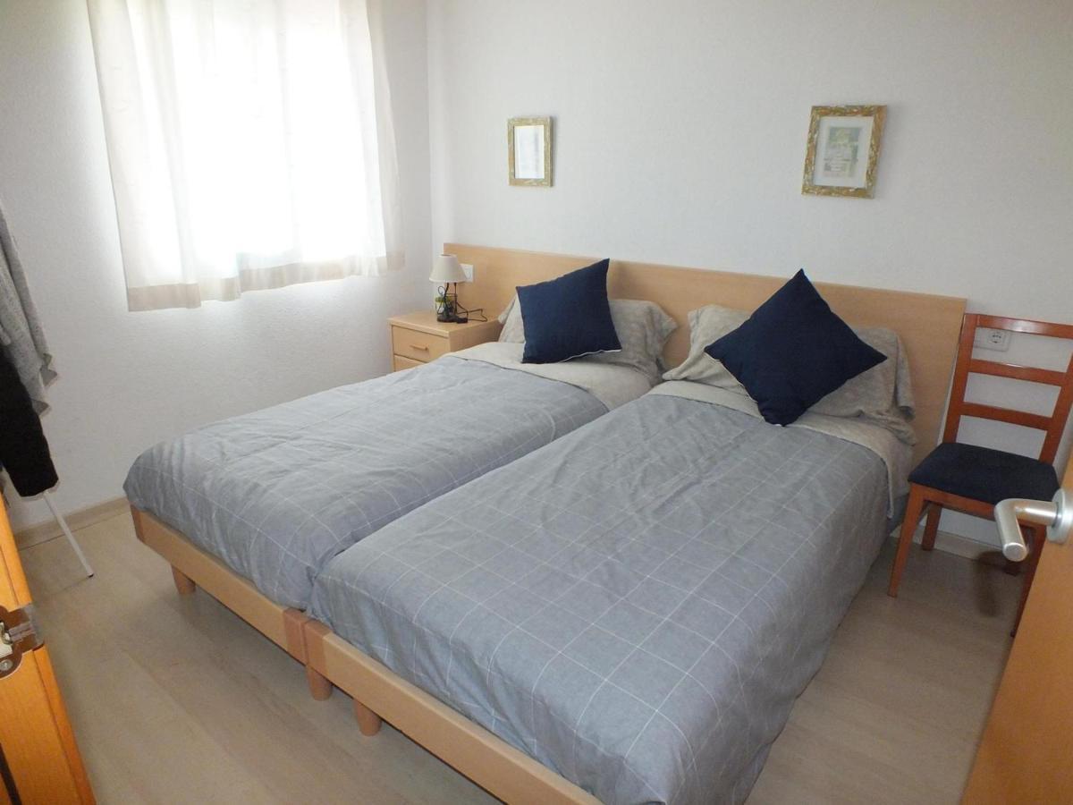 Appartement Con Piscina Comunitaria Y Parking En Roses, Cerca De Playa Y Actividades - Es-204-15 *