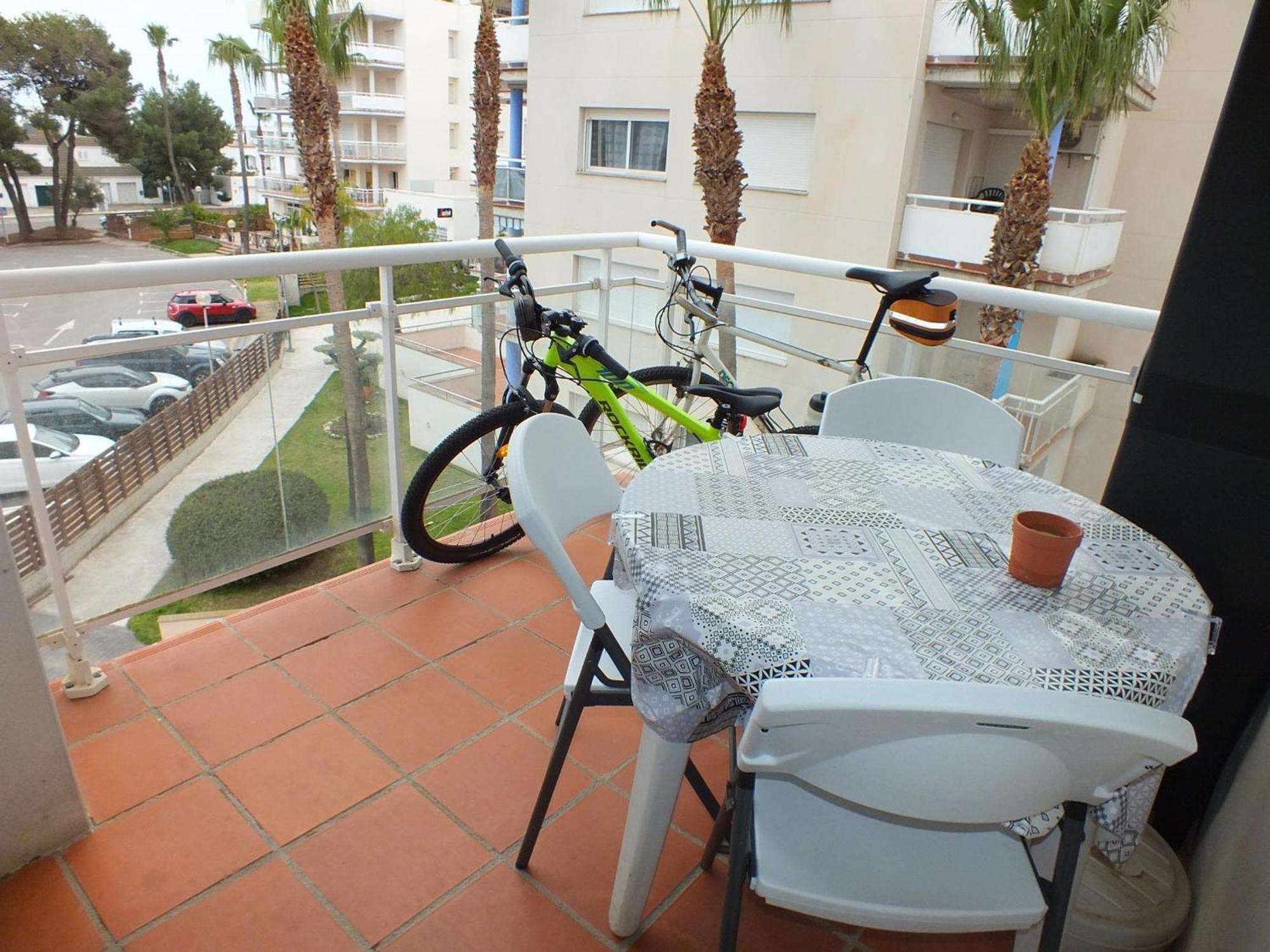 Con Piscina Comunitaria Y Parking En Roses, Cerca De Playa Y Actividades - Es-204-15 *